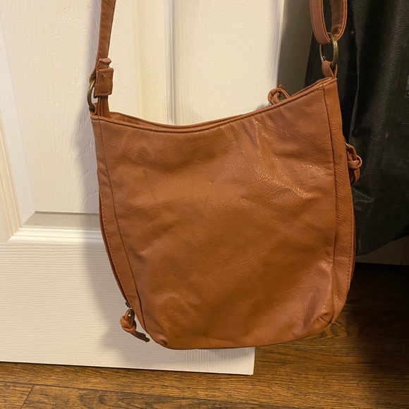 Over the shoulder/ cross body tan floral purse - Picture 2 of 2